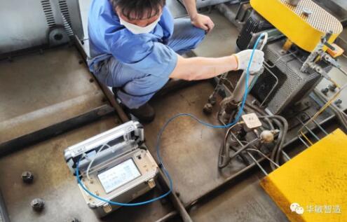 使用爐氣校驗(yàn)儀比對(duì)碳勢，保證數(shù)據(jù)